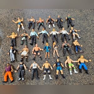 WWE Jakks WWF Wrestling Huge lot of 27 Figures 90s vintage rare loose toys Gangr